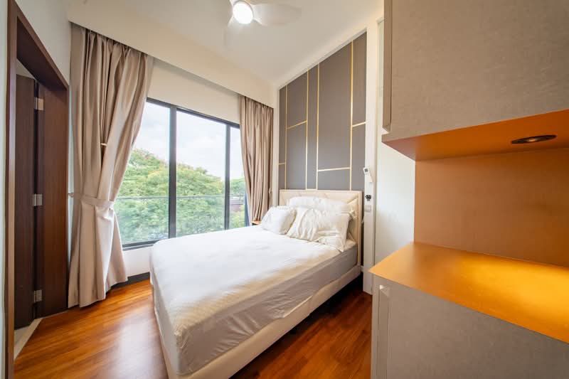 Lattice One, 3 Seraya Crescent, 4 Bedrooms, 1,033 sqft, Condominium For Sale, by Jerome Yap, 500105344 - Master Bedroom - PropertyGuru.com.sg