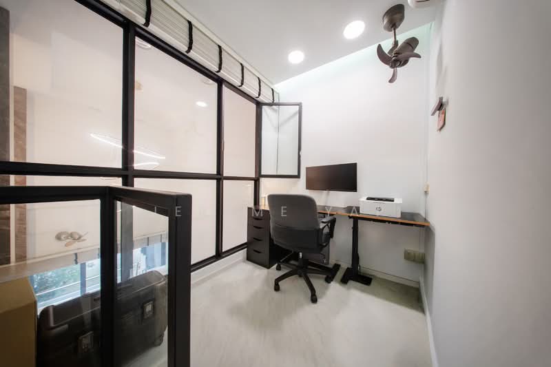 Lattice One, 3 Seraya Crescent, 4 Bedrooms, 1,033 sqft, Condominium For Sale, by Jerome Yap, 500105344 - Upper Floor: Study Room - PropertyGuru.com.sg