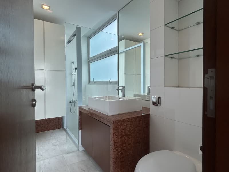 Belmond Green, 15 Balmoral Road, 3 Bedrooms, 1,270 sqft, Condominium For Sale, by Leon Wee, 500105351 - Bathroom - PropertyGuru.com.sg