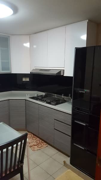 Simsville, 8 Geylang East Avenue 2, 4 Bedrooms, 1,528 sqft, Condominium For Sale, by May Lee, 500105365 - Kitchen - PropertyGuru.com.sg