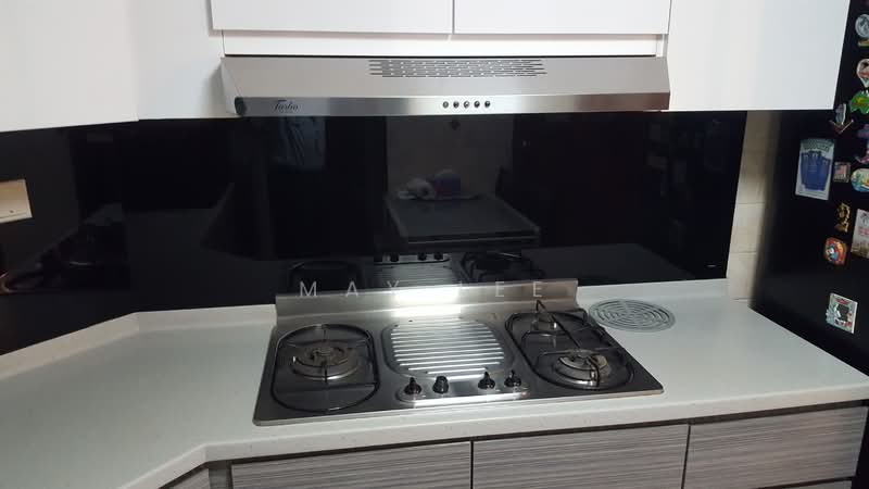 Simsville, 8 Geylang East Avenue 2, 4 Bedrooms, 1,528 sqft, Condominium For Sale, by May Lee, 500105365 - Kitchen - PropertyGuru.com.sg