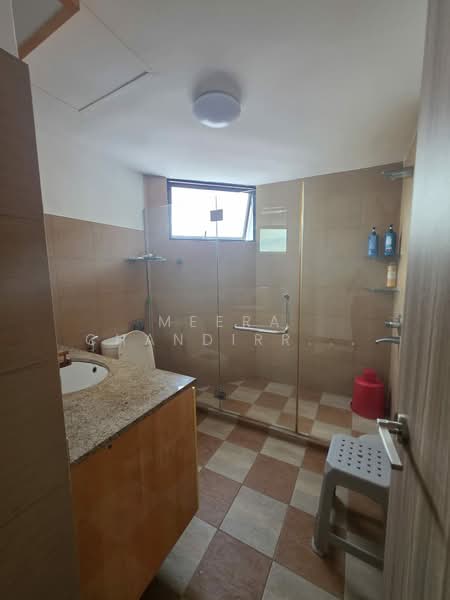 Flame Tree Park, 1 Sin Ming Avenue, 3 Bedrooms, 1,828 sqft, Condominium For Rent, by Meera Chandirran/VR, 500105378 - Bathroom - PropertyGuru.com.sg