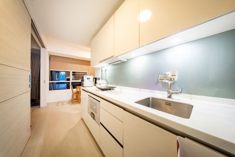 V on Shenton, 5A Shenton Way, 1 Bedroom, 689 sqft, Condominium For Sale, by Jerome Yap, 500105384 - Kitchen - PropertyGuru.com.sg