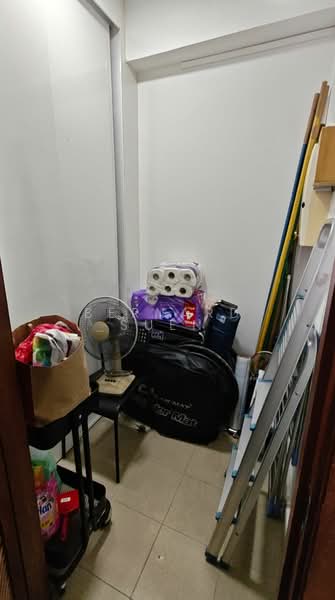 Woodsvale, 1 Woodlands Drive 72, 3 Bedrooms, 1,356 sqft, Condominium For Rent, by Bernard Suen, 500105387 - Interior - PropertyGuru.com.sg