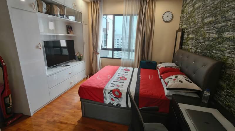 Woodsvale, 1 Woodlands Drive 72, 3 Bedrooms, 1,356 sqft, Condominium For Rent, by Bernard Suen, 500105387 - Bedroom - PropertyGuru.com.sg