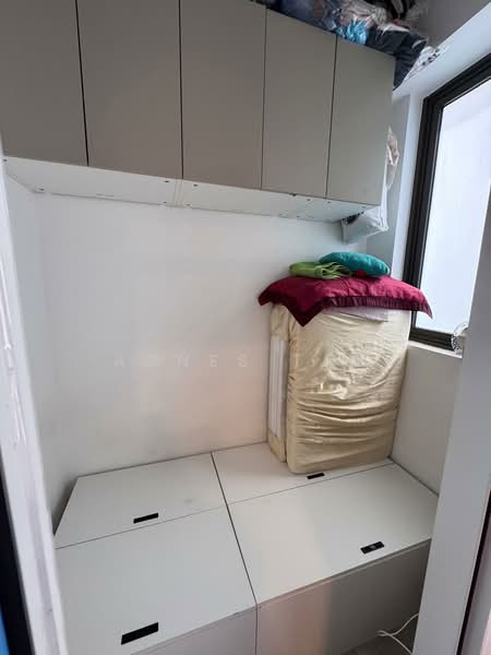 Midwood, 8 Hillview Rise, 4 Bedrooms, 1,249 sqft, Condominium For Sale, by Agnes Tan, 500105389 - PropertyGuru.com.sg