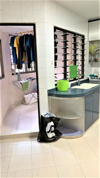 114 Rivervale Walk, 114 Rivervale Walk, 3 Bedrooms, 1,291 sqft, HDB Flat For Rent, by Betty Xiong Yan, 500105396 - Kitchen - PropertyGuru.com.sg