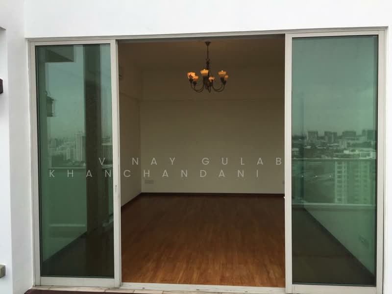 Montview, 63 Mount Sinai Drive, 4 Bedrooms, 3,412 sqft, Condominium For Sale, by Vinay Gulab Khanchandani ( Vincent ), 500105403 - Living Room - PropertyGuru.com.sg