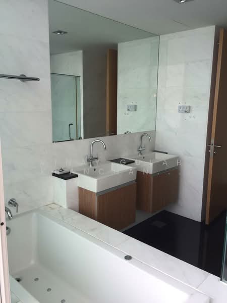 Montview, 63 Mount Sinai Drive, 4 Bedrooms, 3,412 sqft, Condominium For Sale, by Vinay Gulab Khanchandani ( Vincent ), 500105403 - Bathroom - PropertyGuru.com.sg