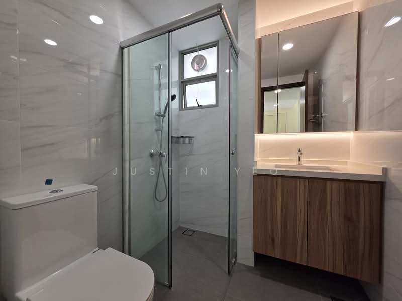 The Clearwater, 4 Bedok Reservoir View, 3 Bedrooms, 1,227 sqft, Condominium For Sale, by Justin Yeo, 500105409 - Bathroom - PropertyGuru.com.sg