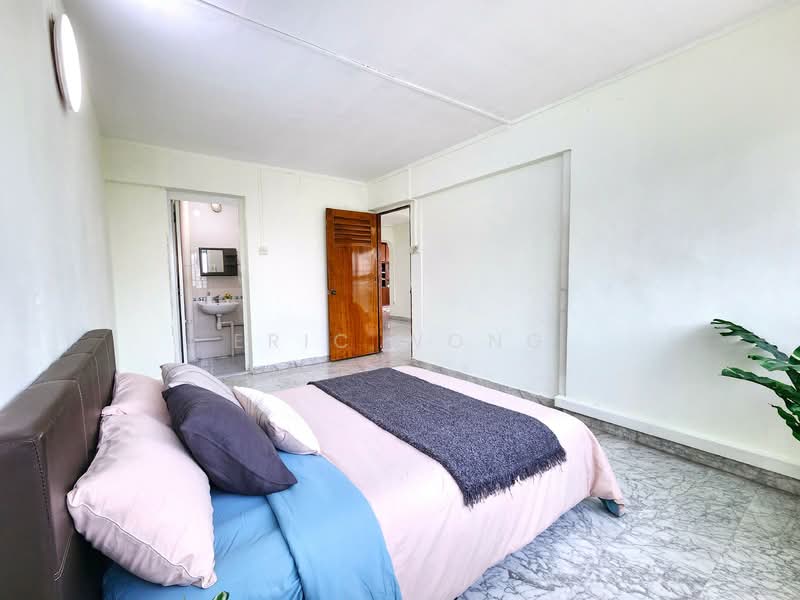 103 Ah Hood Road, 103 Ah Hood Road, 3 Bedrooms, 1,270 sqft, HDB Flat For Sale, by Eric Wong, 500105424 - Master Bedroom - PropertyGuru.com.sg