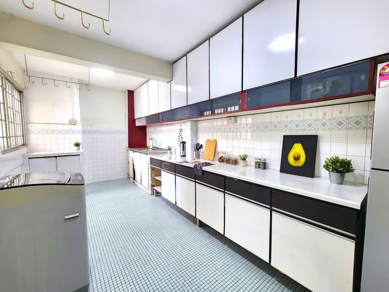 103 Ah Hood Road, 103 Ah Hood Road, 3 Bedrooms, 1,270 sqft, HDB Flat For Sale, by Eric Wong, 500105424 - Kitchen - PropertyGuru.com.sg