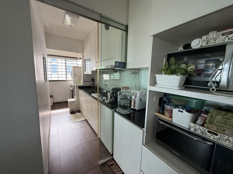 635A Senja Road, 635A Senja Road, 3 Bedrooms, 1,206 sqft, HDB Flat For Sale, by Imelda Quek, 500105425 - Kitchen - PropertyGuru.com.sg