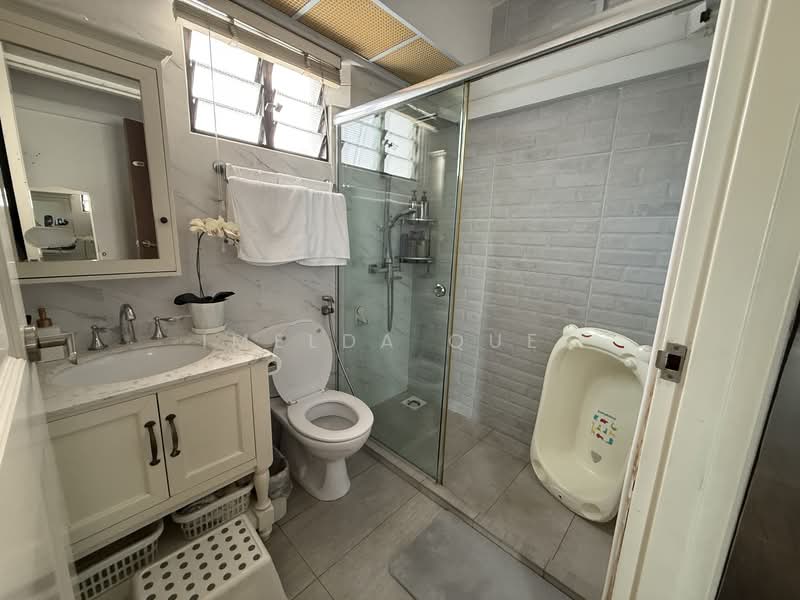 635A Senja Road, 635A Senja Road, 3 Bedrooms, 1,206 sqft, HDB Flat For Sale, by Imelda Quek, 500105425 - Bathroom - PropertyGuru.com.sg