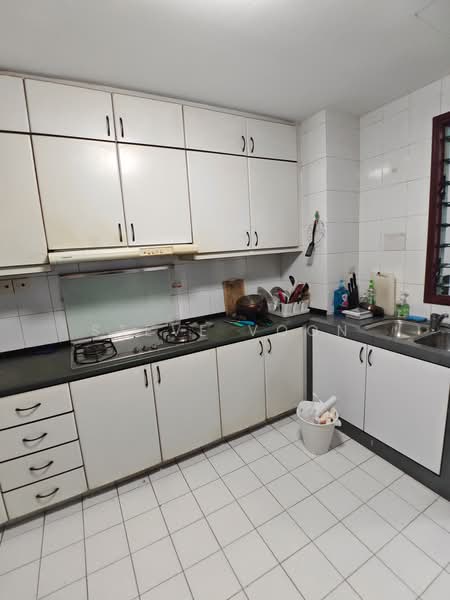 Hume Park II, 27 Hume Avenue, Room Rental, 100 sqft, Condominium For Rent, by Steve Voon, 500105434 - Kitchen - PropertyGuru.com.sg