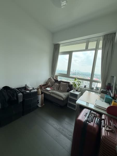 Principal Garden, 97 Prince Charles Crescent, 2 Bedrooms, 807 sqft, Condominium For Sale, by Aidan Koh Jia Liang, 500105440 - Living Room - PropertyGuru.com.sg