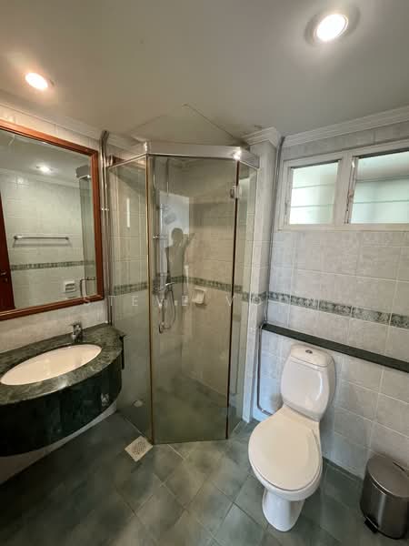 Emerald Garden, 33 Club Street, Room Rental, 120 sqft, Condominium For Rent, by Steve Voon, 500105441 - Bathroom - PropertyGuru.com.sg
