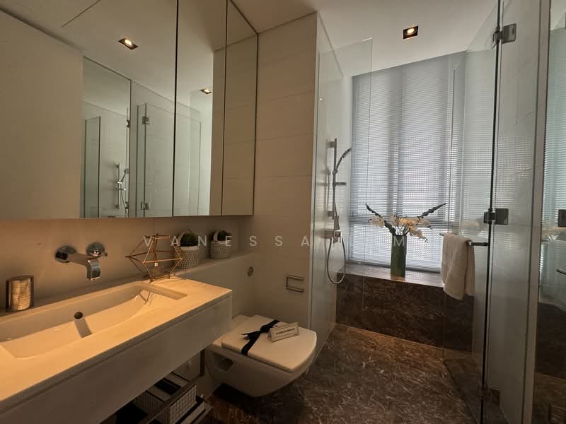The Oliv @ Balmoral, 11C Balmoral Road, 4 Bedrooms, 3,337 sqft, Apartment For Rent, by Vanessa Lim, 500105445 - Bathroom - PropertyGuru.com.sg