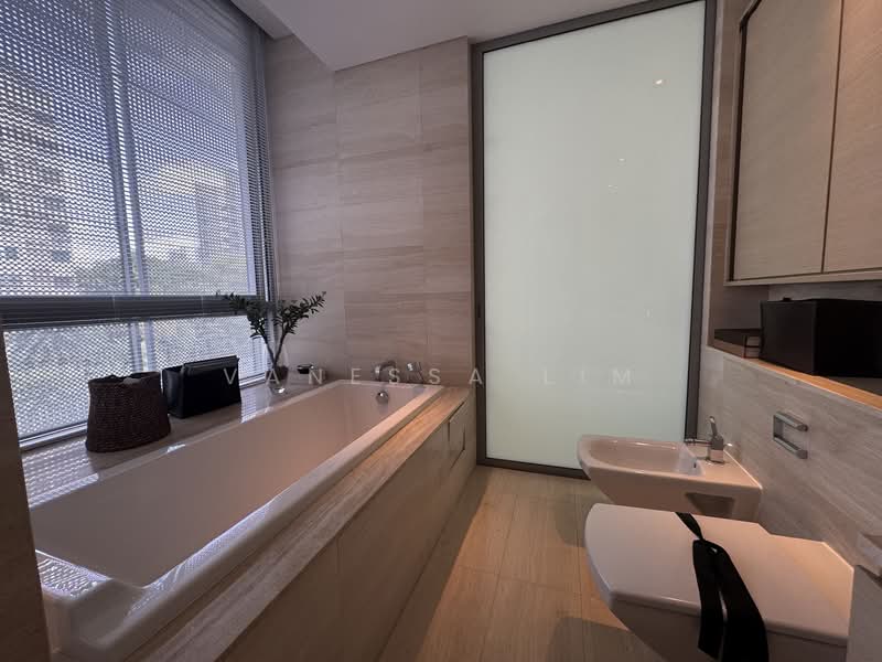 The Oliv @ Balmoral, 11C Balmoral Road, 4 Bedrooms, 3,337 sqft, Apartment For Rent, by Vanessa Lim, 500105445 - Bathroom - PropertyGuru.com.sg