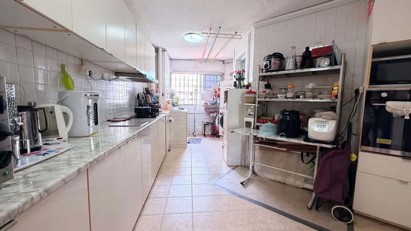 236 Yishun Ring Road, 236 Yishun Ring Road, 3 Bedrooms, 1,033 sqft, HDB Flat For Sale, by Sherry Ang, 500105450 - Kitchen - PropertyGuru.com.sg