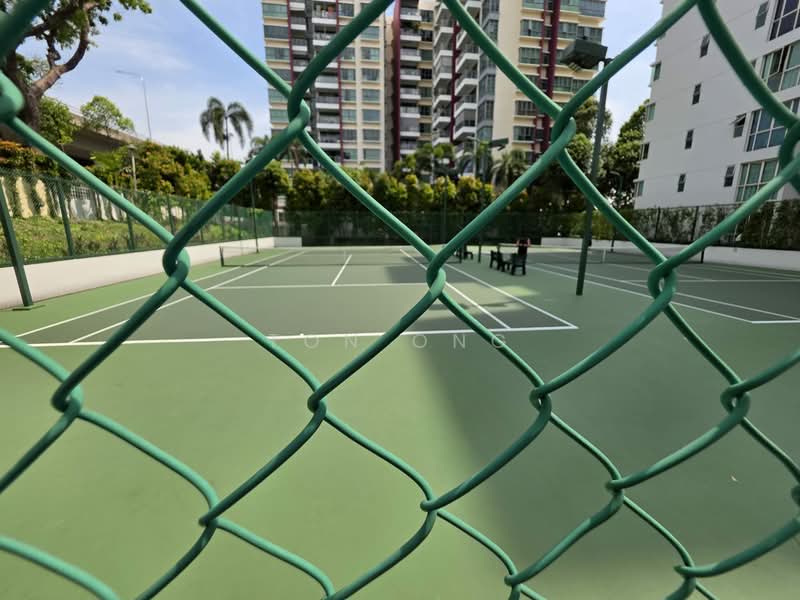 Sunglade, 1 Serangoon Avenue 2, 3 Bedrooms, 1,044 sqft, Condominium For Rent, by Ton Ong, 500105455 - Exterior - PropertyGuru.com.sg