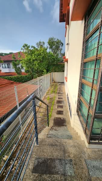 Holland grove terrace, Holland grove terrace, 7 Bedrooms, 4,900 sqft, Semi-Detached House For Sale, by Yann Tan, 500105461 - Exterior - PropertyGuru.com.sg