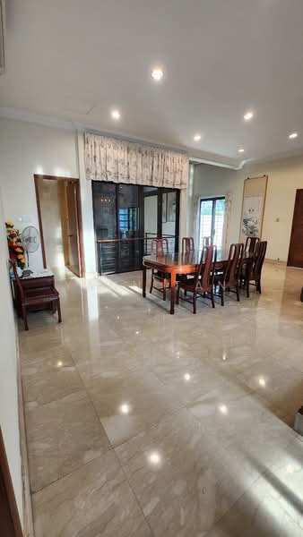 Holland grove terrace, Holland grove terrace, 7 Bedrooms, 4,900 sqft, Semi-Detached House For Sale, by Yann Tan, 500105461 - Dining Room - PropertyGuru.com.sg