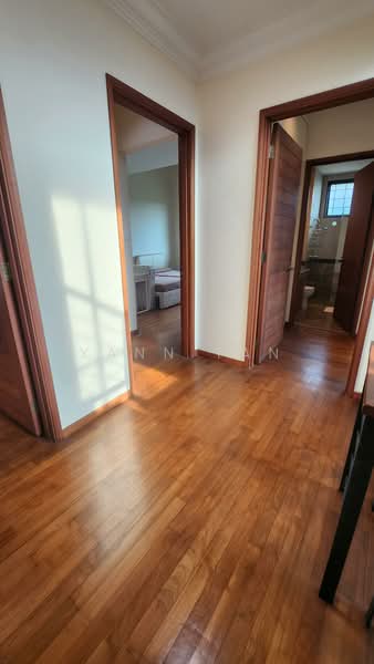 Holland grove terrace, Holland grove terrace, 7 Bedrooms, 4,900 sqft, Semi-Detached House For Sale, by Yann Tan, 500105461 - Corridor - PropertyGuru.com.sg