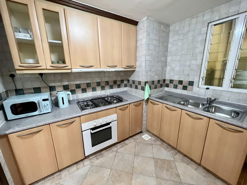 Emerald Garden, 33 Club Street, Room Rental, 2 sqft, Condominium For Rent, by Steve Voon, 500105465 - Kitchen - PropertyGuru.com.sg