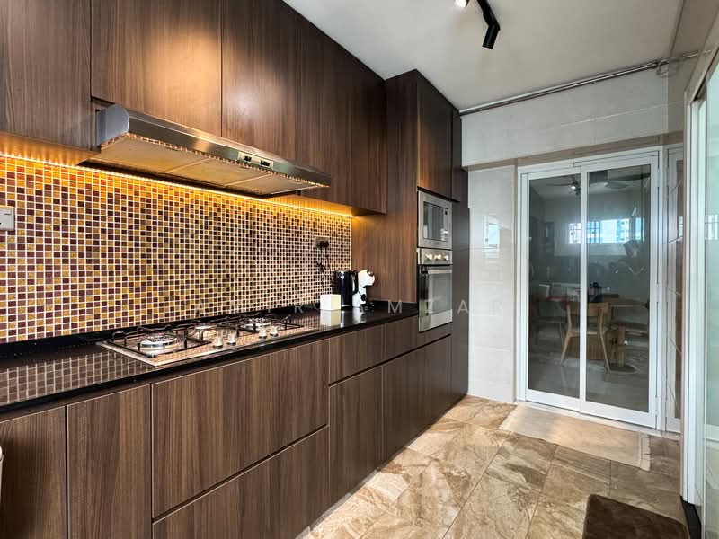 688B Choa Chu Kang Drive, 688B Choa Chu Kang Drive, 3 Bedrooms, 1,184 sqft, HDB Flat For Sale, by Amir Amzar, 500105471 - Kitchen - PropertyGuru.com.sg