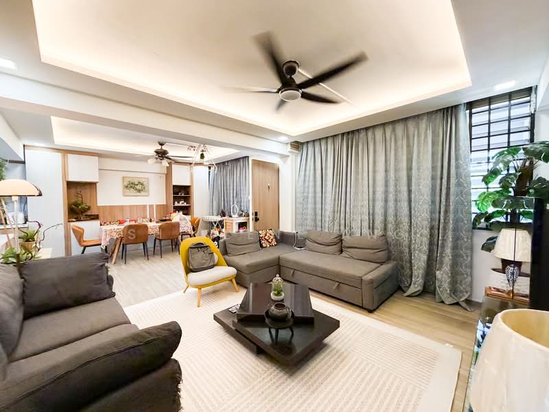 137 Teck Whye Lane, 137 Teck Whye Lane, 3 Bedrooms, 1,109 sqft, HDB Flat For Sale, by Shirlene Ang, 500105472 - Living Room - PropertyGuru.com.sg