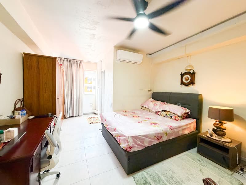 137 Teck Whye Lane, 137 Teck Whye Lane, 3 Bedrooms, 1,109 sqft, HDB Flat For Sale, by Shirlene Ang, 500105472 - Bedroom - PropertyGuru.com.sg
