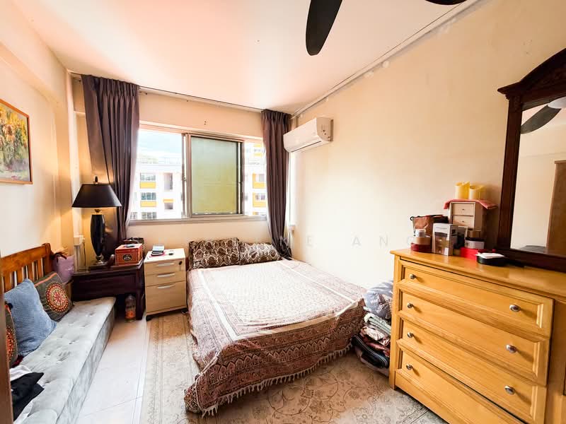 137 Teck Whye Lane, 137 Teck Whye Lane, 3 Bedrooms, 1,109 sqft, HDB Flat For Sale, by Shirlene Ang, 500105472 - Bedroom - PropertyGuru.com.sg