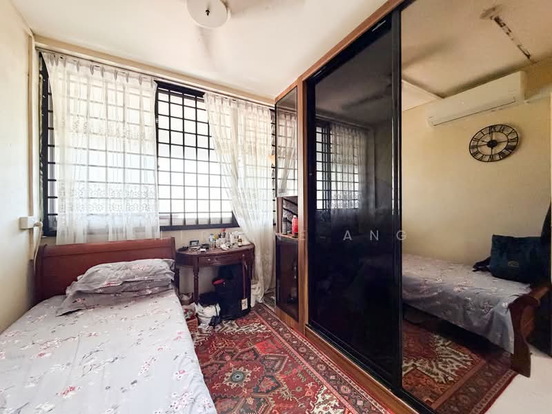 137 Teck Whye Lane, 137 Teck Whye Lane, 3 Bedrooms, 1,109 sqft, HDB Flat For Sale, by Shirlene Ang, 500105472 - Bedroom - PropertyGuru.com.sg