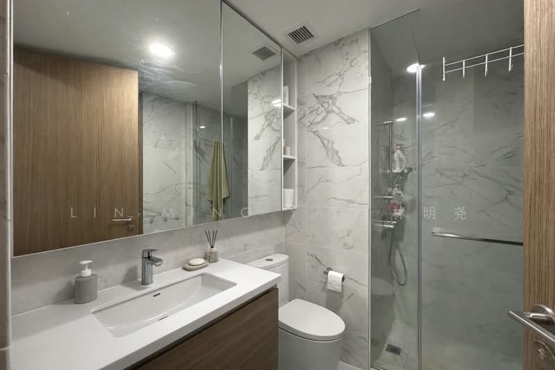 Parc Botannia, 10 Fernvale Street, 1 Bedroom, 431 sqft, Condominium For Sale, by Lin Ming Yao 林明尧, 500105475 - Bathroom - PropertyGuru.com.sg