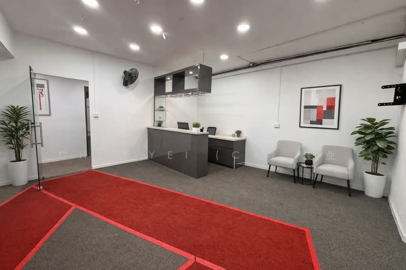 Lee Kai House, 114 Middle Road, 3,681 sqft, Office For Rent, by Chia Yei (CY) 佳业, 500105480 - Entrance - CommercialGuru.com.sg