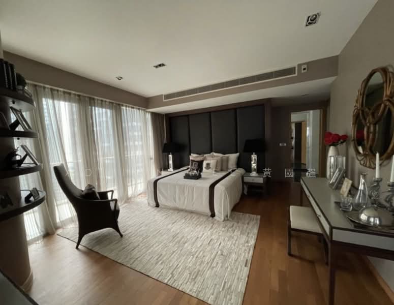 One Shenton, 1 Shenton Way, 5 Bedrooms, 5,350 sqft, Condominium For Sale, by Adrian Wee 黄國强, 500105488 - Master Bedroom - PropertyGuru.com.sg