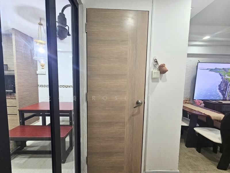 365 Yishun Ring Road, 365 Yishun Ring Road, 2 Bedrooms, 797 sqft, HDB Flat For Sale, by 龙姿绮 Rose Ling, 500105495 - Store Room - PropertyGuru.com.sg