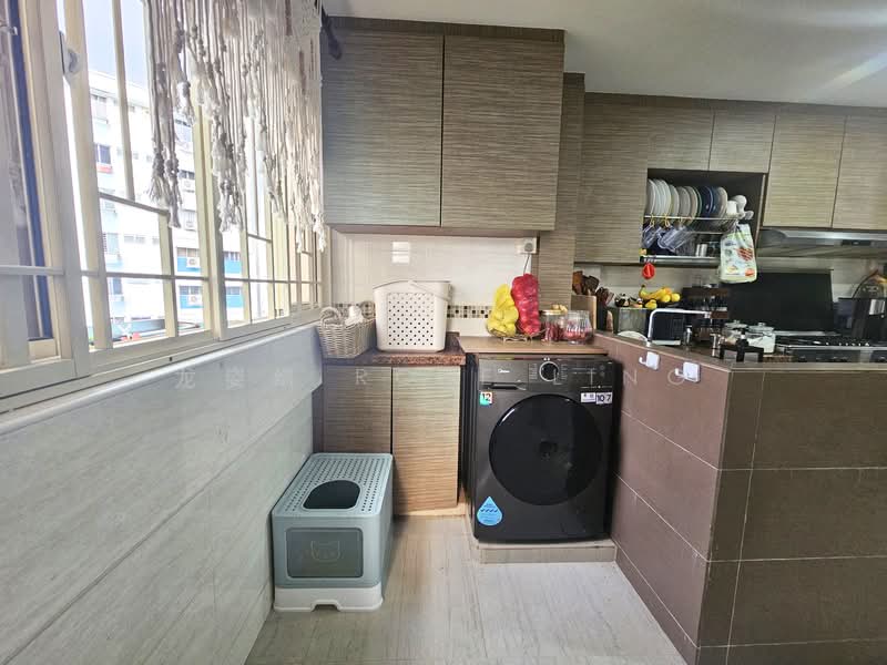 365 Yishun Ring Road, 365 Yishun Ring Road, 2 Bedrooms, 797 sqft, HDB Flat For Sale, by 龙姿绮 Rose Ling, 500105495 - Laundry Yard Area - PropertyGuru.com.sg