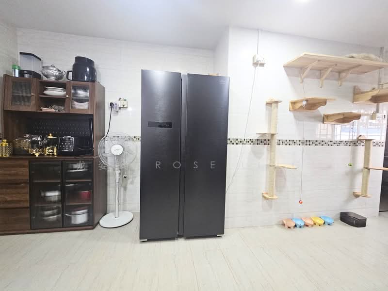 365 Yishun Ring Road, 365 Yishun Ring Road, 2 Bedrooms, 797 sqft, HDB Flat For Sale, by 龙姿绮 Rose Ling, 500105495 - Pantry Area - PropertyGuru.com.sg