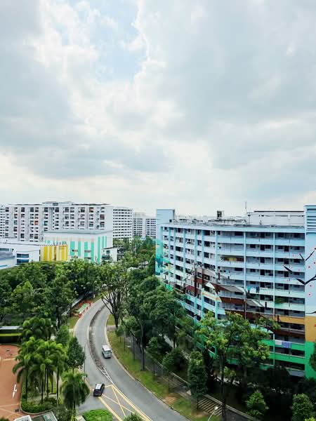 Lake Grande, 2 Jurong Lake Link, 2 Bedrooms, 775 sqft, Condominium For Sale, by Iris Lin, 500105511 - PropertyGuru.com.sg