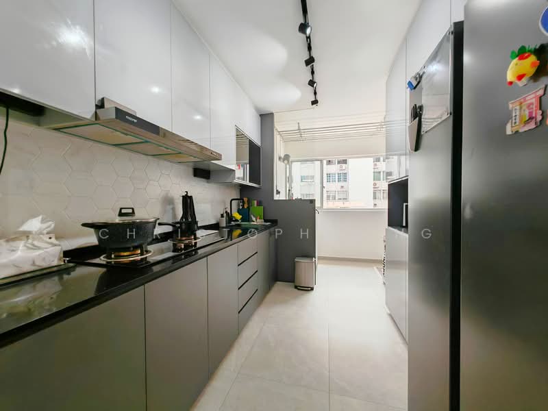 123 Bishan Street 12, 123 Bishan Street 12, 3 Bedrooms, 904 sqft, HDB Flat For Sale, by CHRISTOPHER NG, 500105520 - Kitchen - PropertyGuru.com.sg