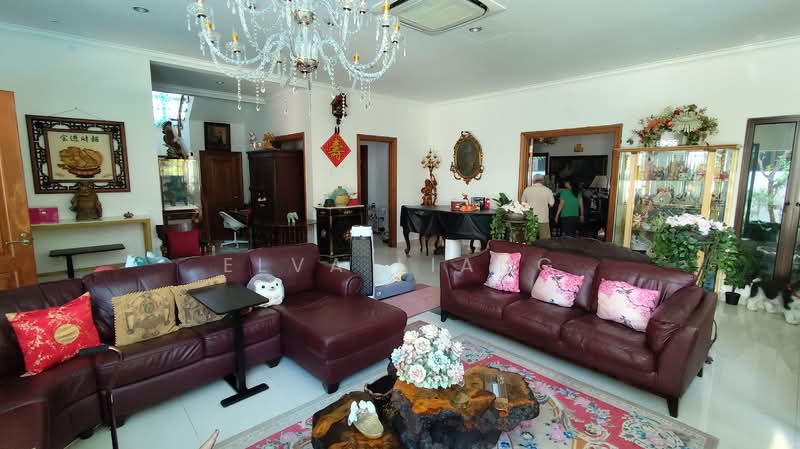 Freehold Detached House with Pool @ Prime District 11, Tan Boh Sim, 5 Bedrooms, 4,000 sqft, Detached House For Sale, by Elva Liang, 500105527 - Living Room - PropertyGuru.com.sg
