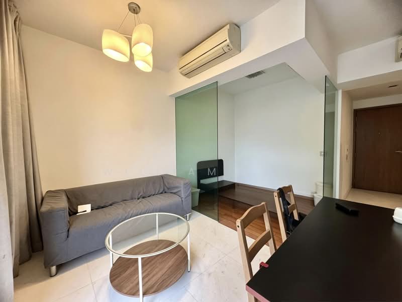 Suites at Orchard, 38 Handy Road, 2 Bedrooms, 861 sqft, Condominium For Sale, by William Teo, 500105528 - Living Room - PropertyGuru.com.sg