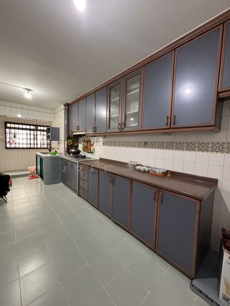 318 Woodlands Street 31, 318 Woodlands Street 31, 2 Bedrooms, 893 sqft, HDB Flat For Rent, by Joel Tan, 500105537 - Kitchen - PropertyGuru.com.sg