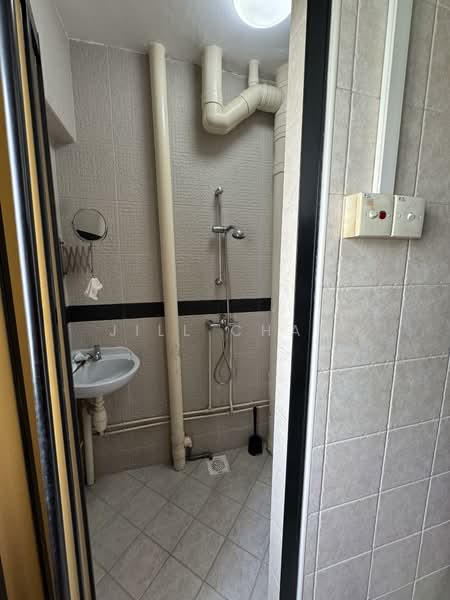 337 Jurong East Avenue 1, 337 Jurong East Avenue 1, Room Rental, 120 sqft, HDB Flat For Rent, by Jill Chan, 500105544 - PropertyGuru.com.sg