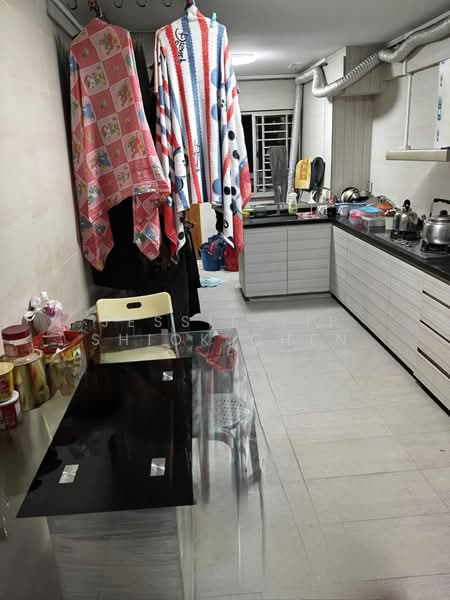 644 Ang Mo Kio Avenue 4, 644 Ang Mo Kio Avenue 4, 2 Bedrooms, 807 sqft, HDB Flat For Sale, by Jessie Yip Shiok Chen, 500105546 - Kitchen - PropertyGuru.com.sg