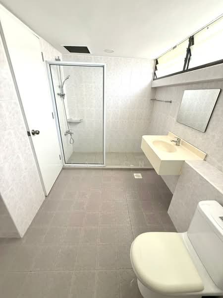 Bukit View, 144 Upper Bukit Timah Road, Room Rental, 181 sqft, Condominium For Rent, by Sean Ong, 500105569 - Bathroom - PropertyGuru.com.sg