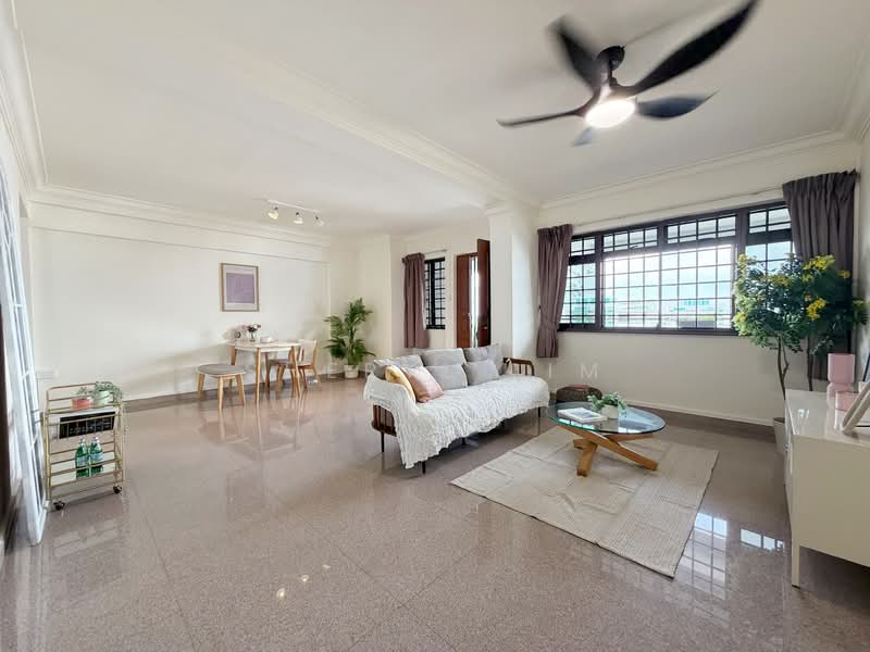 516 Jelapang Road, 516 Jelapang Road, 3 Bedrooms, 1,098 sqft, HDB Flat For Sale, by Sheryl Lim, 500105578 - Living Room - PropertyGuru.com.sg