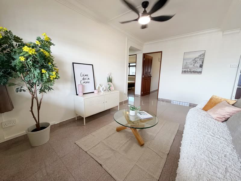 516 Jelapang Road, 516 Jelapang Road, 3 Bedrooms, 1,098 sqft, HDB Flat For Sale, by Sheryl Lim, 500105578 - Living Room - PropertyGuru.com.sg